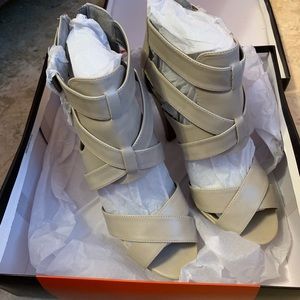 Guess Taupe Platform heeled sandals